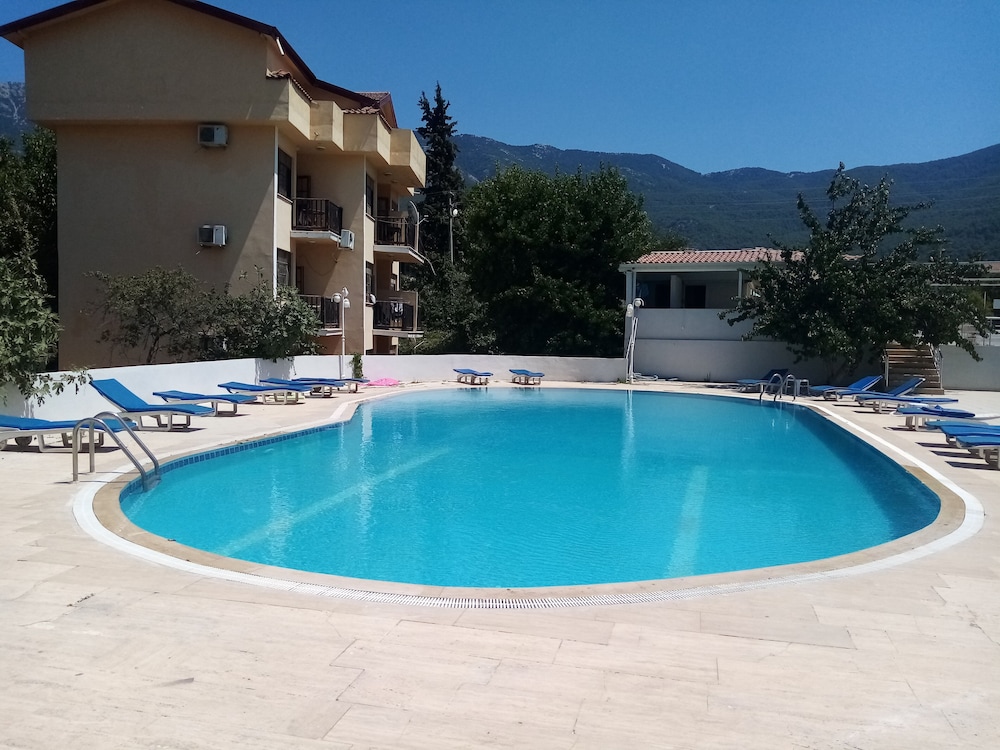 Mediterranean Apart Otel - Image 25