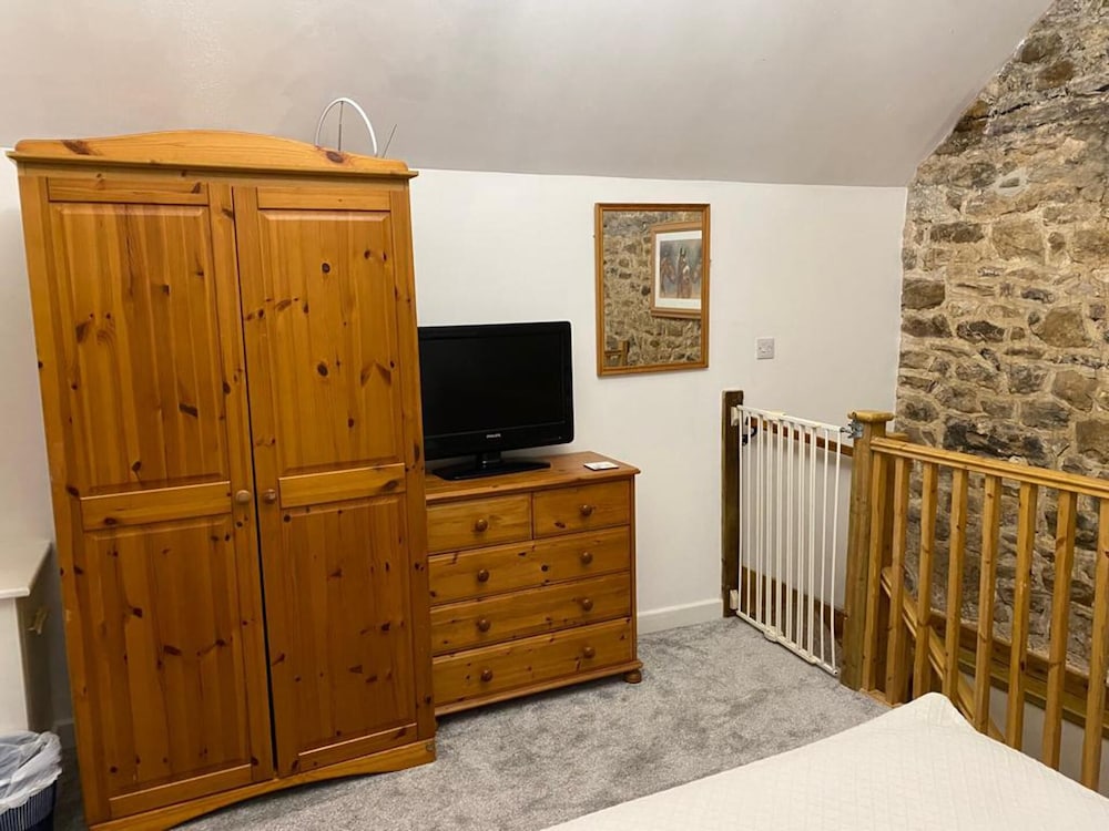 Cosy Country 2 Bedroom Gr 2 Cottage view 5
