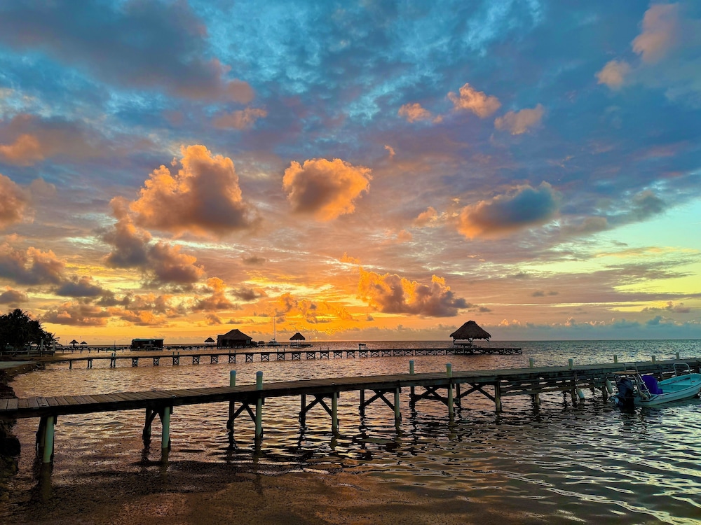 Sunset Beach Resort