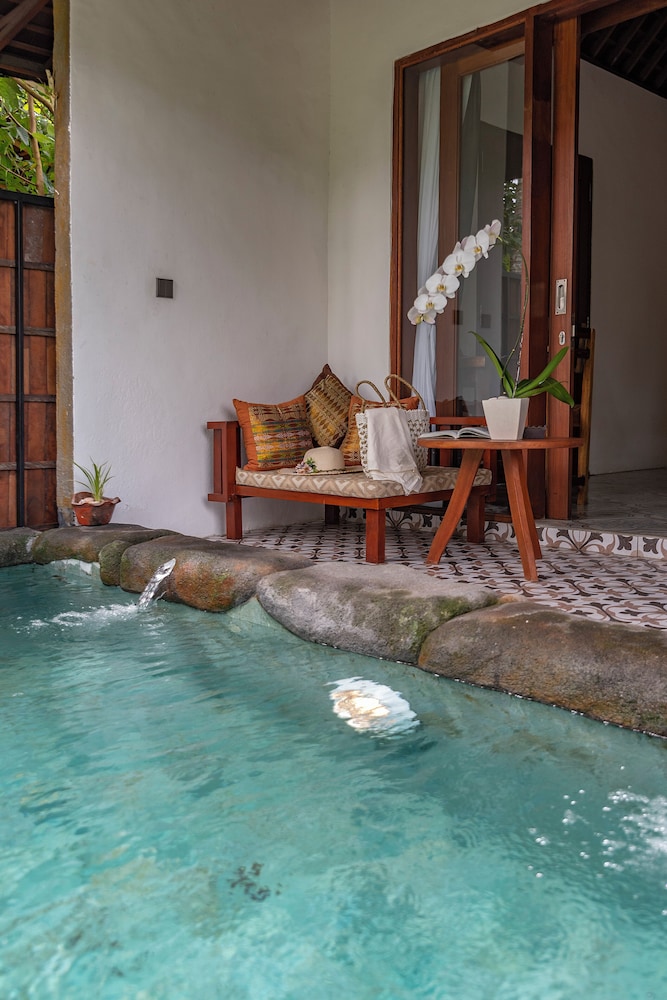 Hoshi Jungle Resort by Dhananjaya Hospitality