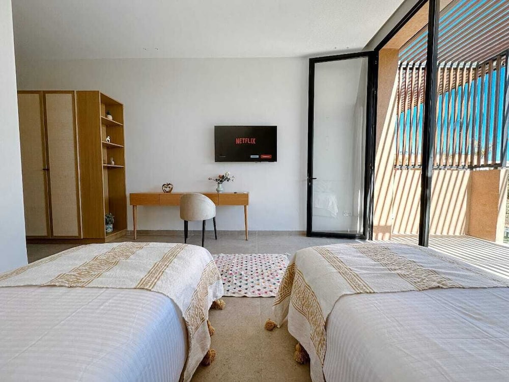 Villa Almaz Marrakech – Palais Exclusif avec Piscine, Spa et Sauna