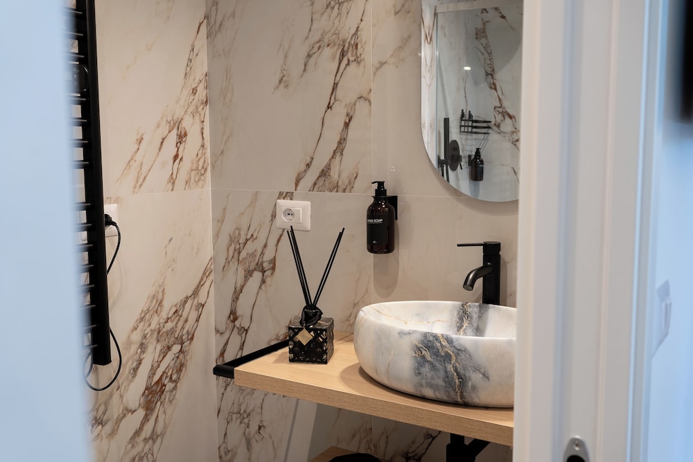 Romart luxury rooms