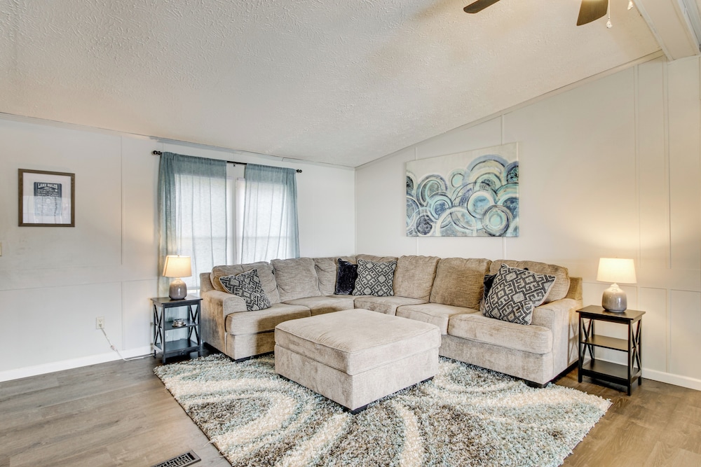 Saluda River Retreat w/ Boat Ramp & Water Views!