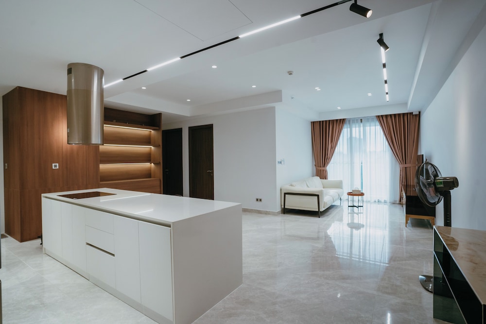 Midtown Premium Apartments