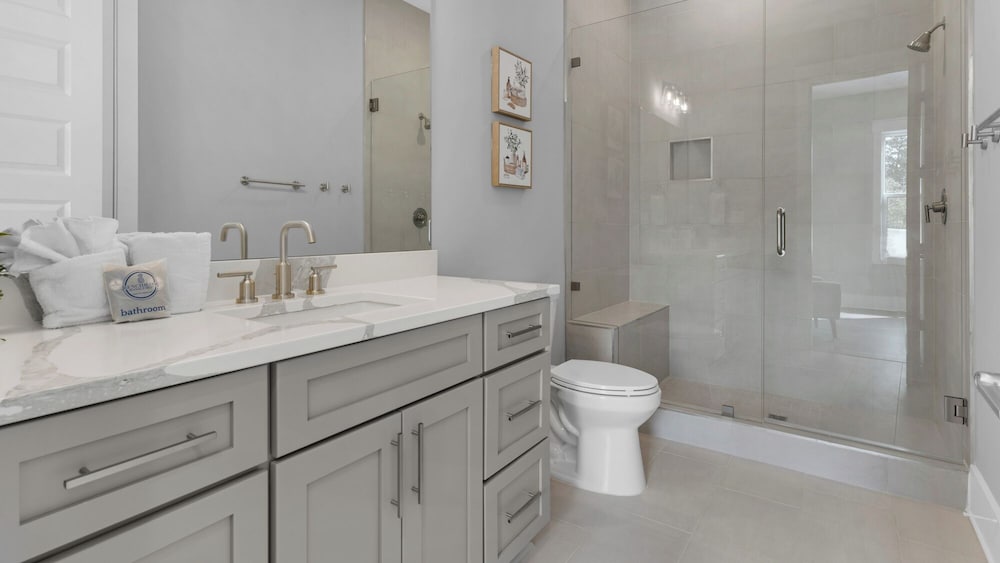 Inlet Beach Retreat With Rooftop Views, 4 Bikes + Free Attraction Tickets!