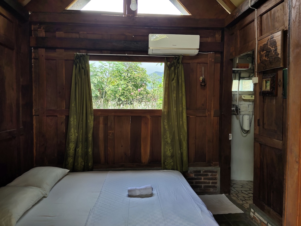 Mettaloka Guest House and Art Space