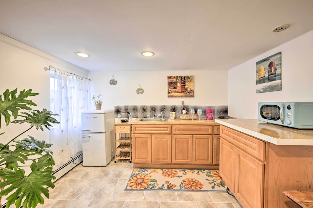 Island Park Couple's Escape 1 Mi to Beach! - Property Image 20