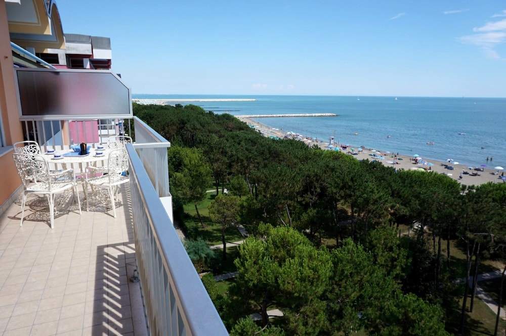 Porto Santa Margherita Beach Stay