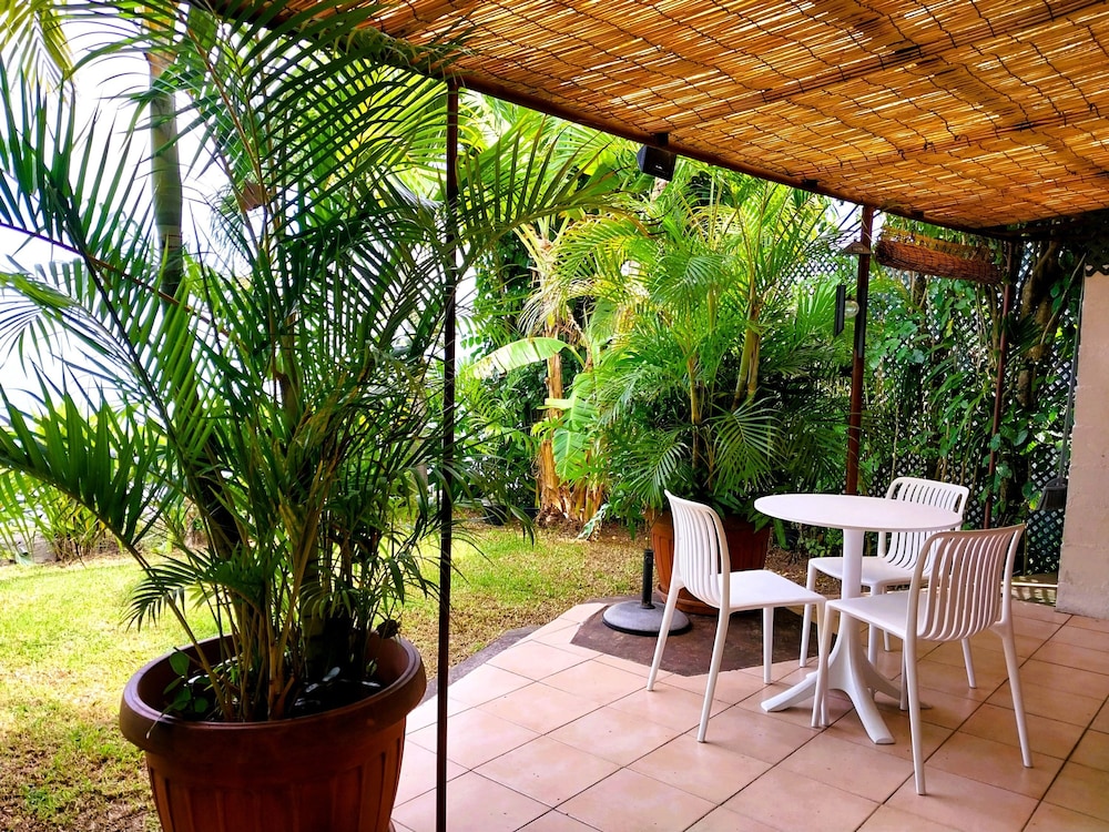 Tahiti - Vaiava Beach Cottage