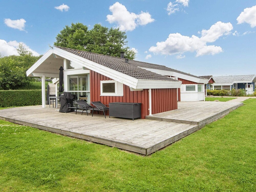 6 Person Holiday Home in Bjert-by Traum