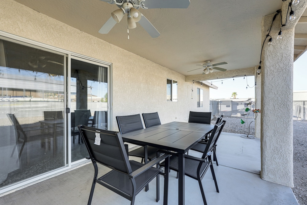 3 Mi to London Bridge: Home w/ Patio & Grill!