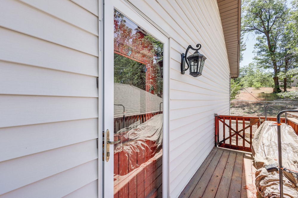 Convenient Running Springs Home - Dogs Welcome!