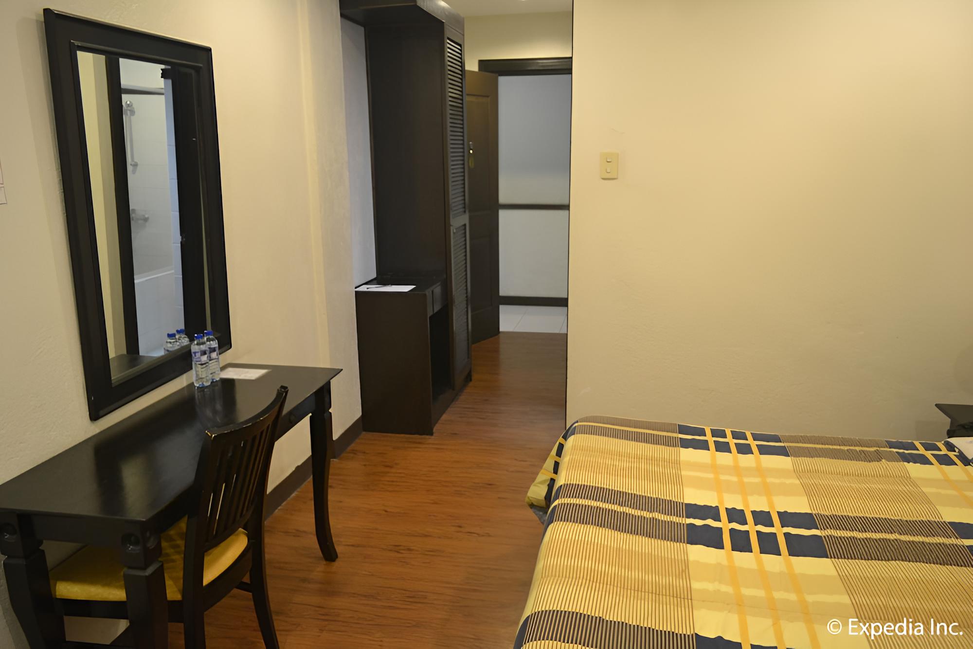 Tagaytay Econo Hotel
