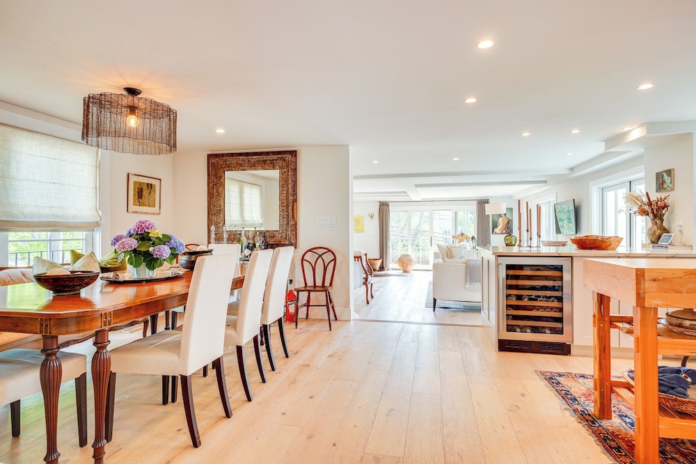 Walk to Beach: Luxe Home w/ Fire Pit in Rowayton!