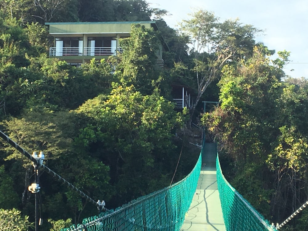 Hotel Sunshine Sanctuary - Image 1