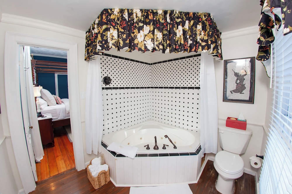 The Aerie Bed and Breakfast