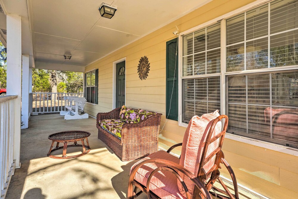Dog-friendly Senatobia Cottage w/ Fishing Pond! - Property Image 4