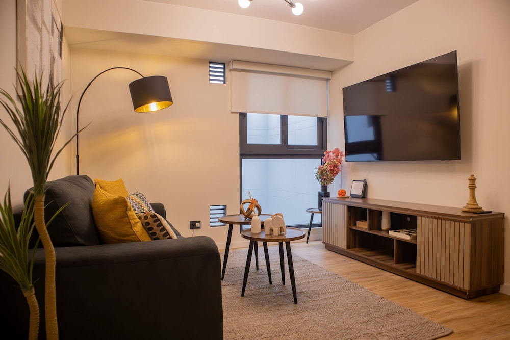 w Remarkable 1BR in San Isidro