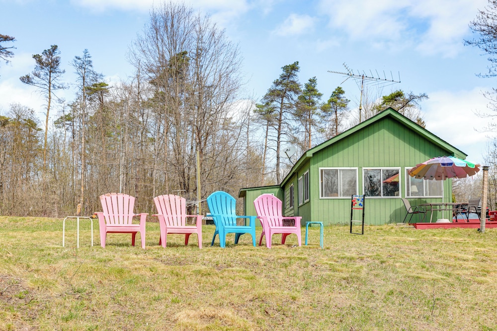 4 Mi to Snowmobile Trails: Muskegon River Retreat