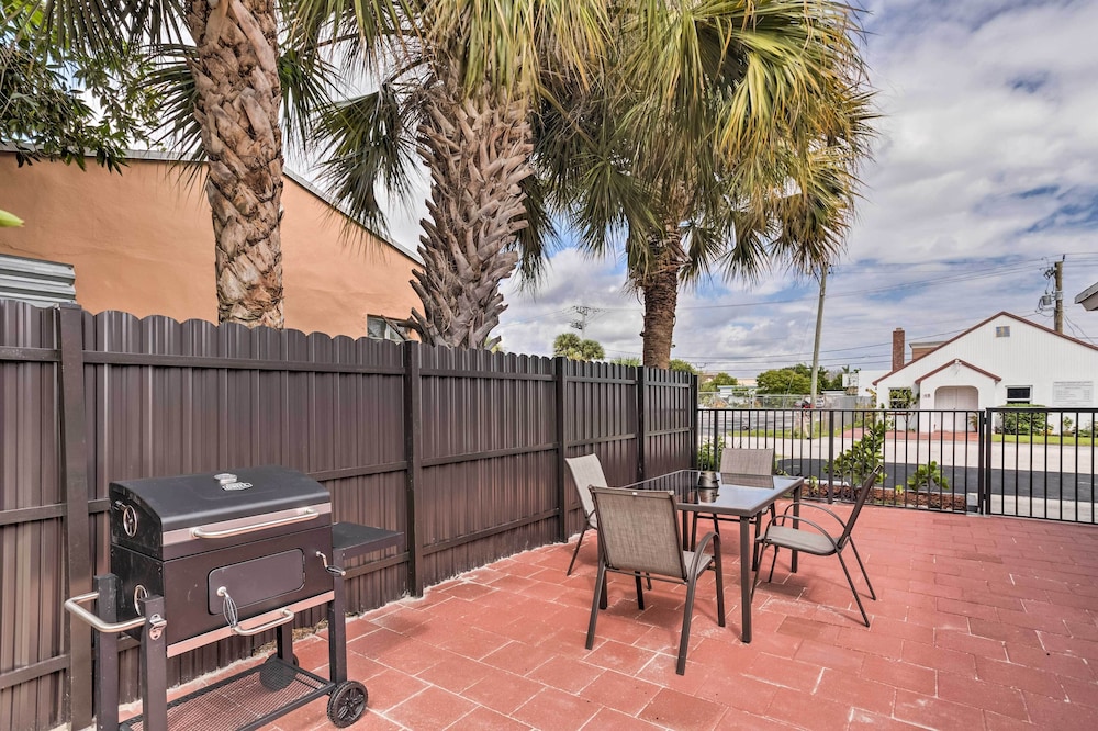 Ideally Located West Palm Beach Apartment! view 3
