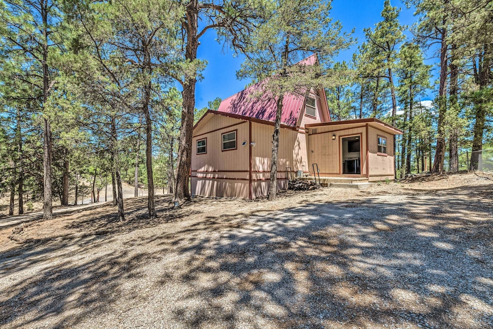Pet-friendly Ruidoso Cabin w/ Deck & Grill! view 3