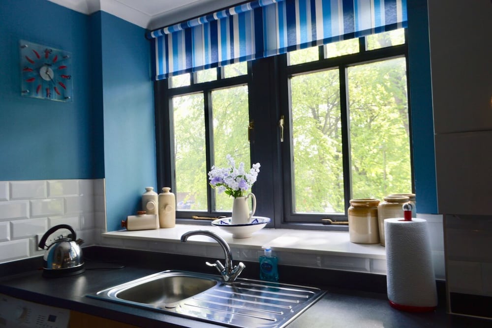 Gorgeous 2 Bedroom Apartment in Converted Church