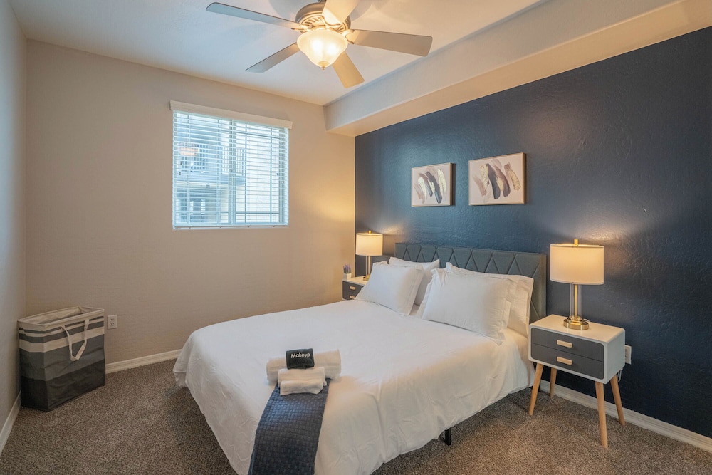 ROVE LIVING/KL - The Fredrick Tempe