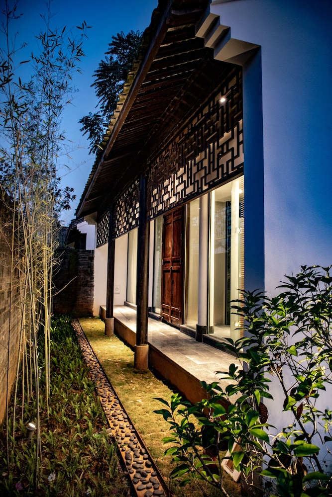Kayumanis Yangshuo Private Villa & Spa