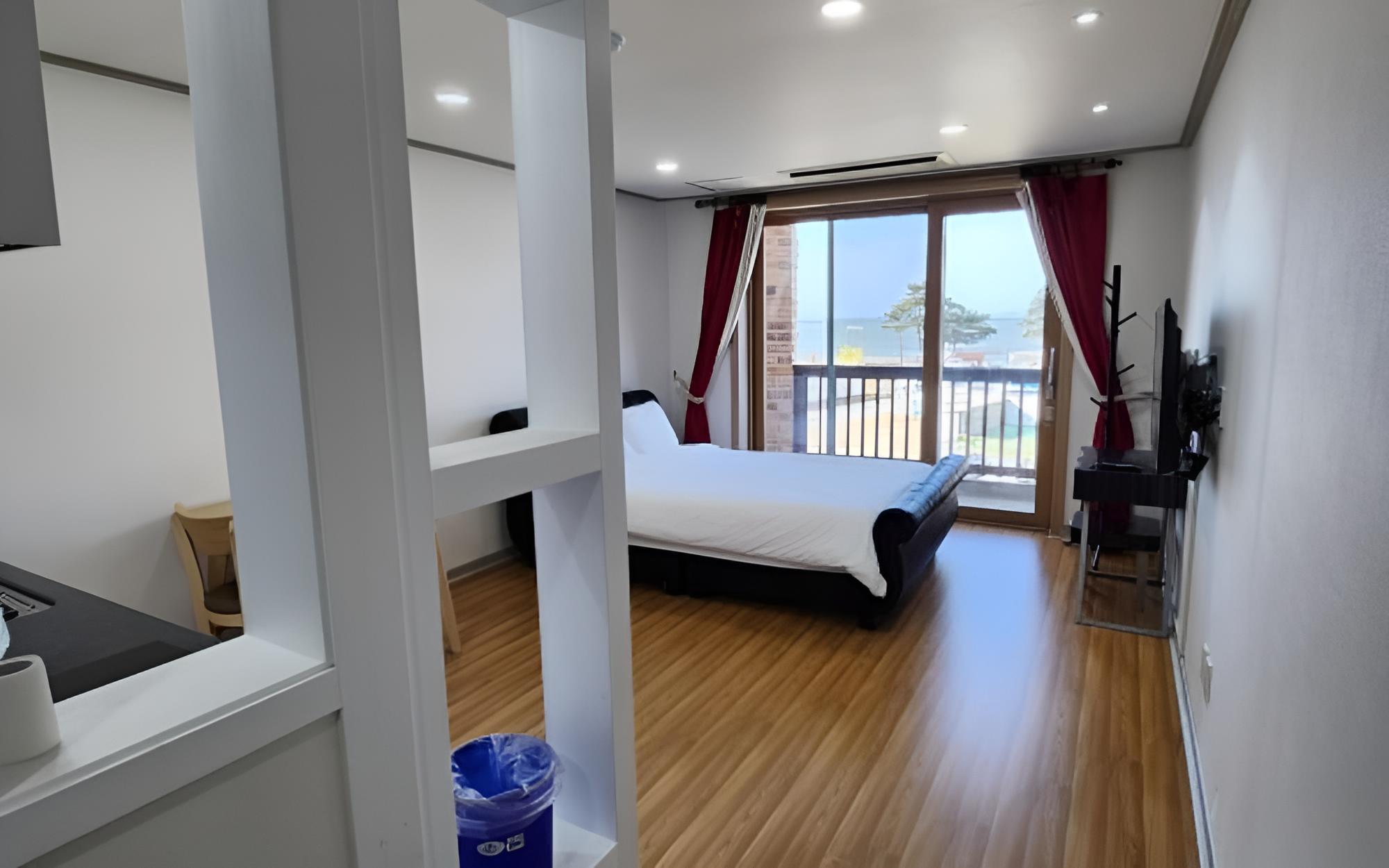 Taean Golden Wave Pension