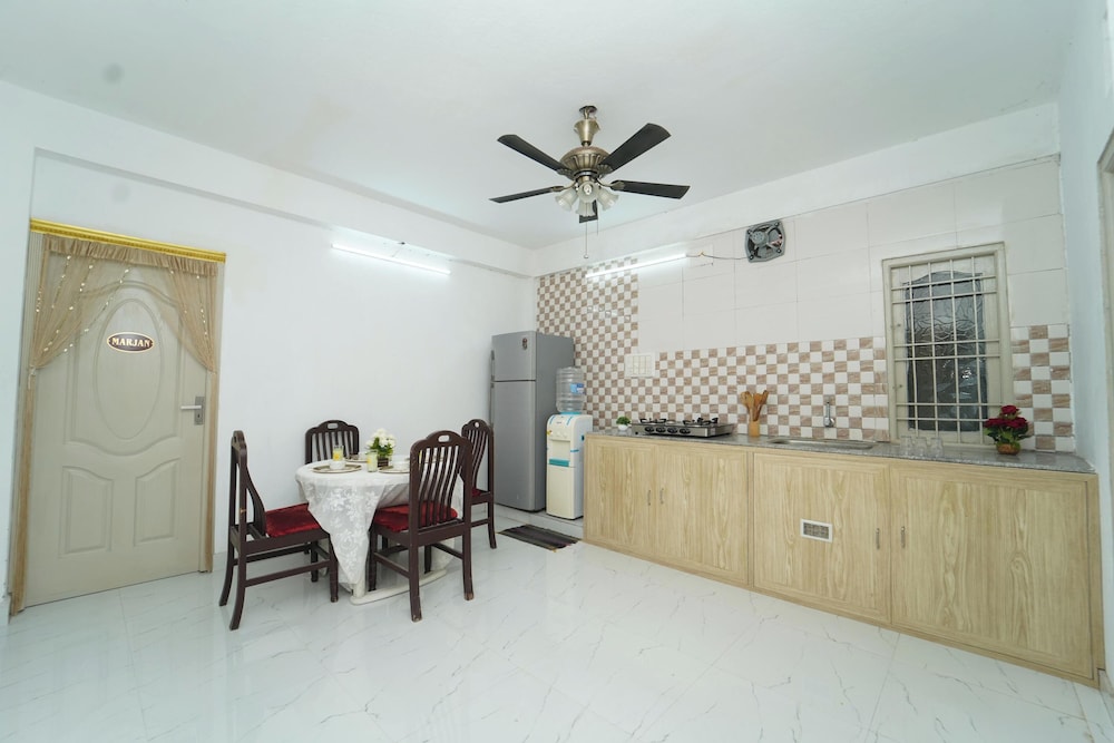 Blue Horizon Apartment 2bhk Nr Marina Beach