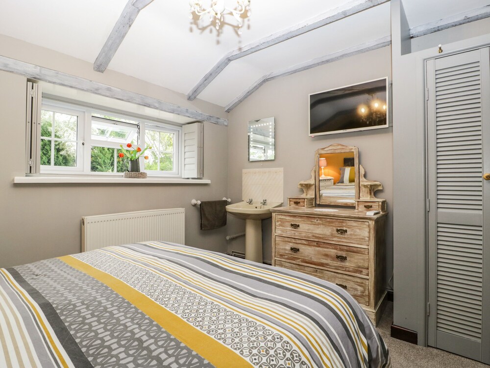 Pear Tree Cottage