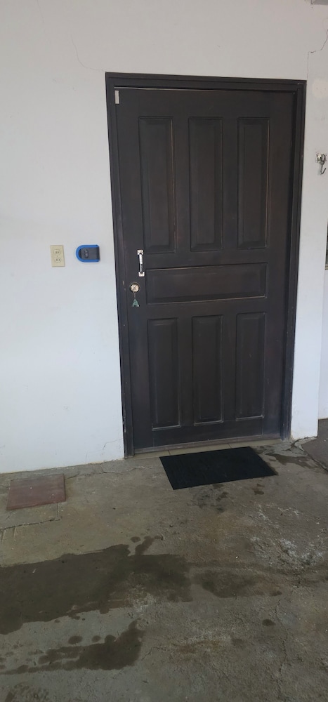 Cuartos independientes con baño privado
