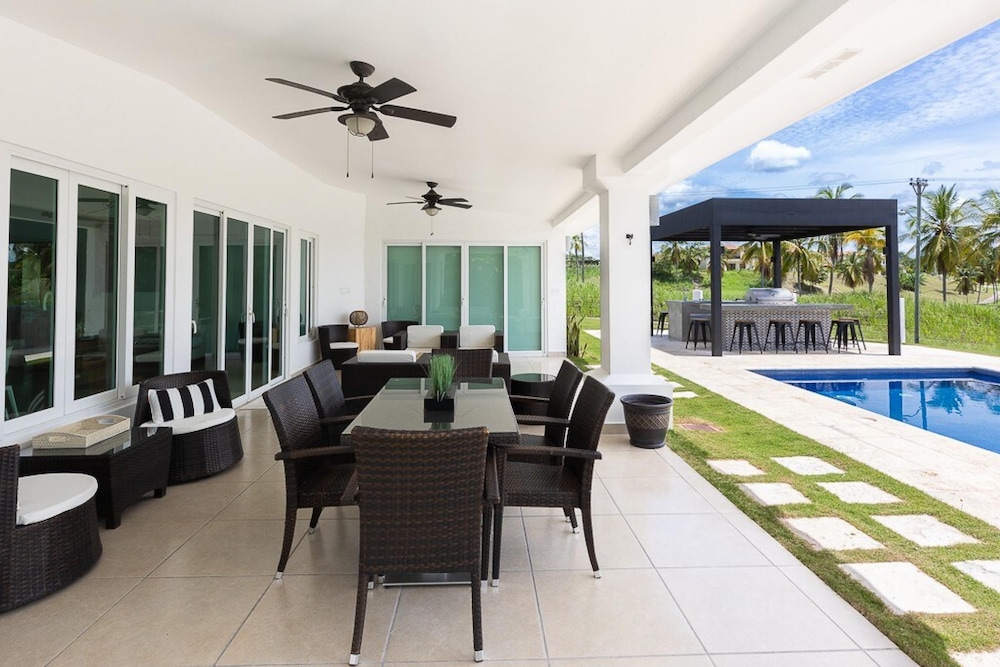 The Golf Oasis Villa by Acomodo