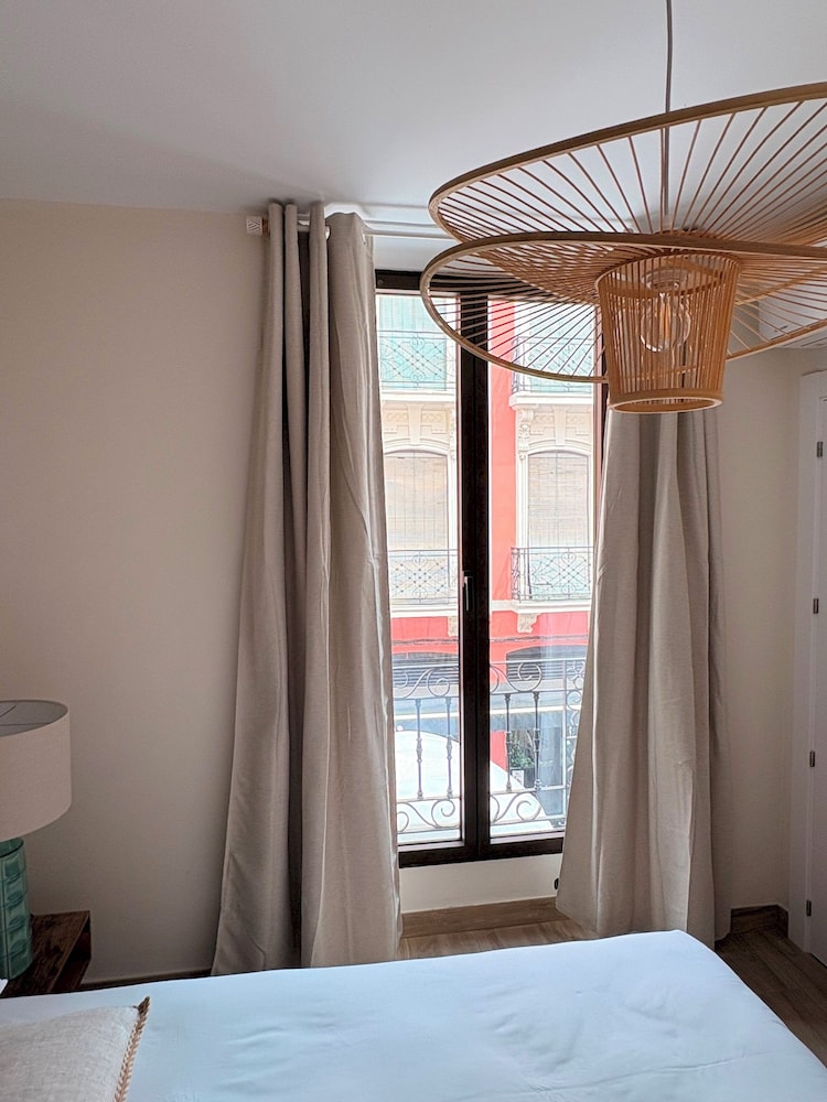 Sophisticated House With Terrace. Plaza del Realejo