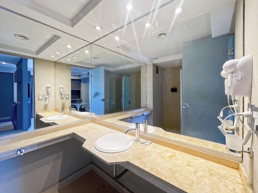 Ayres Suites Cochabamba