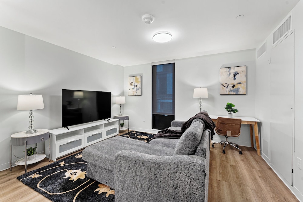 Furnished Apts near Harvard Stadium