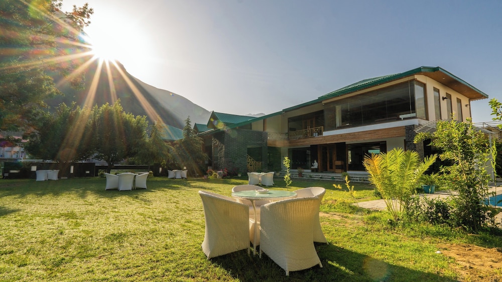 Smile Resort