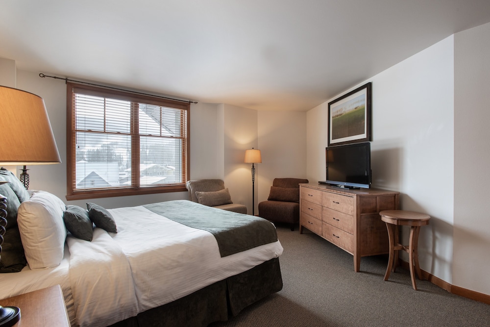 Two Bedroom Condos at Zephyr Mountain Lodge - Winter Park CO