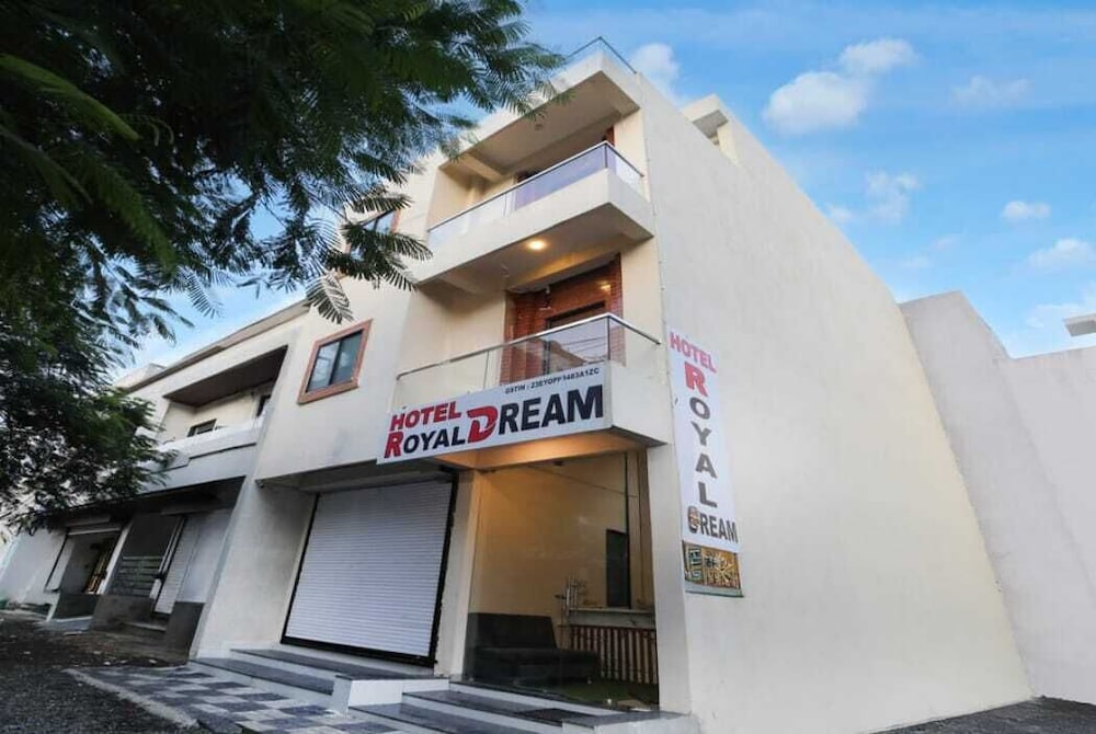 Wishotel Xpress Hotel Royal Dream