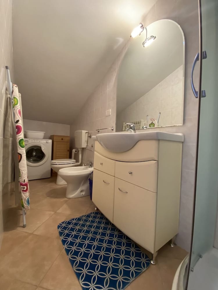 Two-room Apartment 3 Beds IN THE Conchiglia Area-rif Lucip2