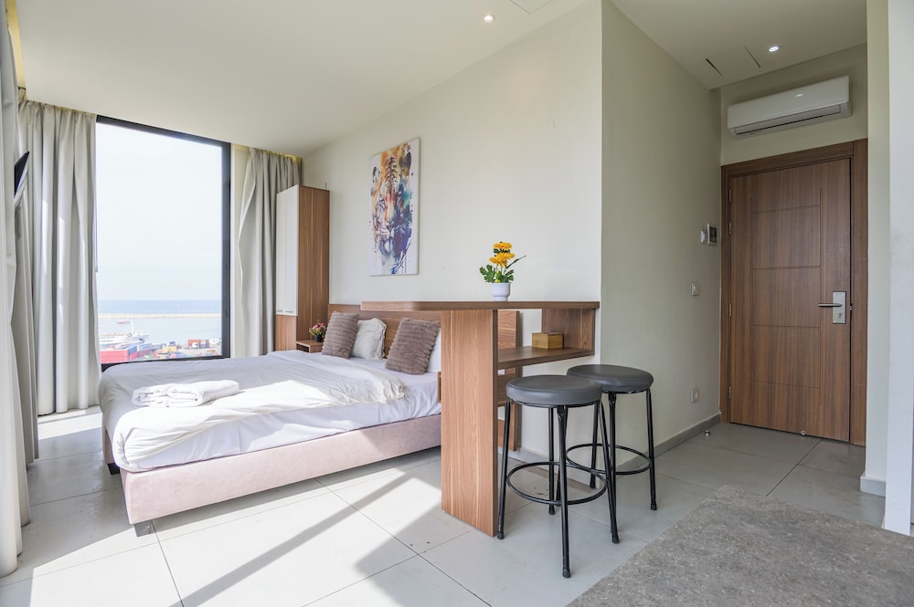 Gate 9 Tower -Studios & Apts Mar Mikhael