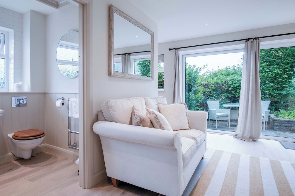 Bayview 3 - 2 Bedroom - Bayview Oxwich