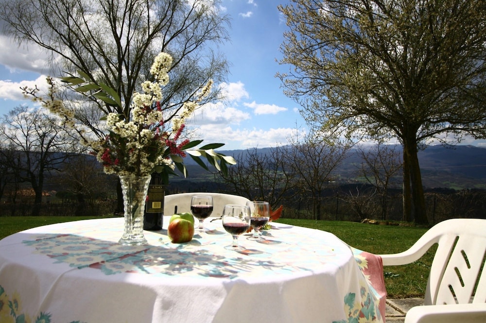 Apartment in Tuscany Near Vineyards