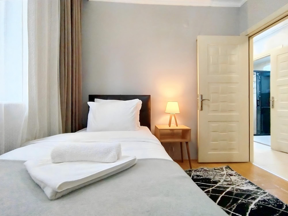 Cozy Flat Near Shopping Malls in Kepez Antalya