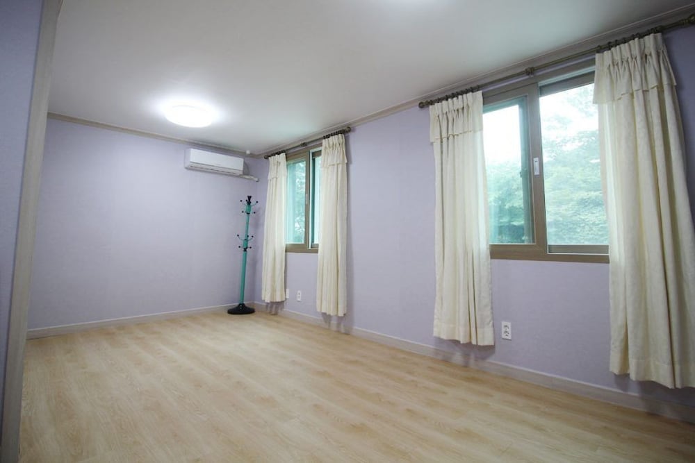 Muju Haebaragi Hostel view 5