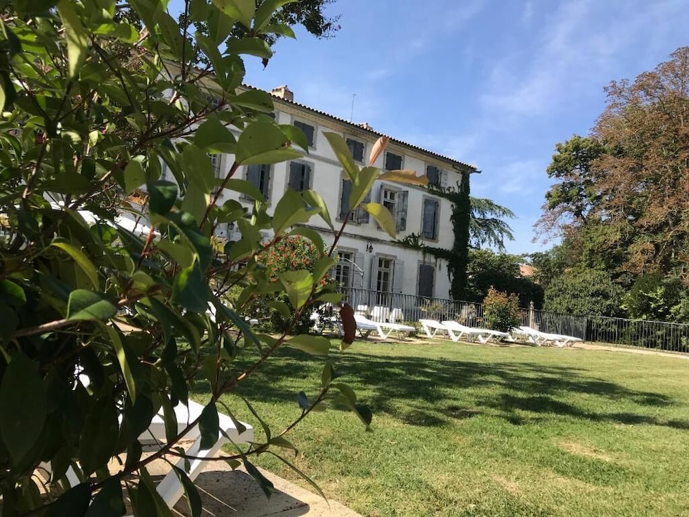 Chateau de Gramazie Chambres d'Hotes - Property Image 22
