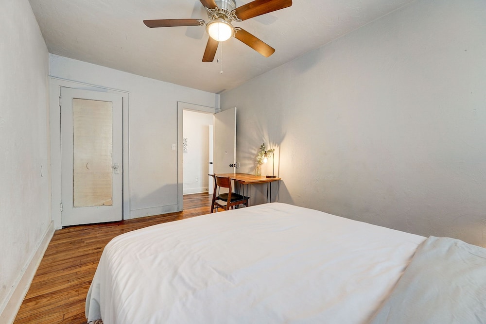 2BR Cozy House Near Paseo the Art District