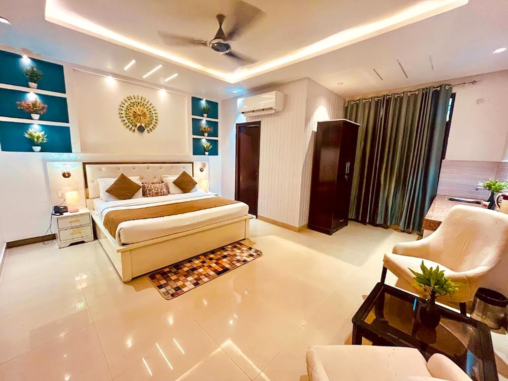 Elegance Resort