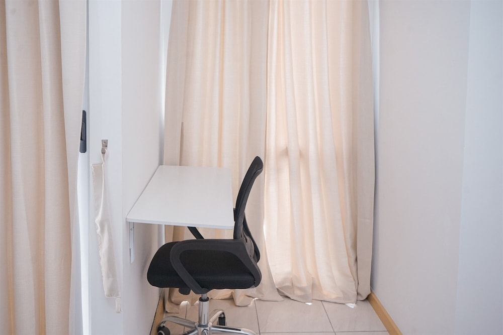 Good Deal Studio Apartment M-Town Residence