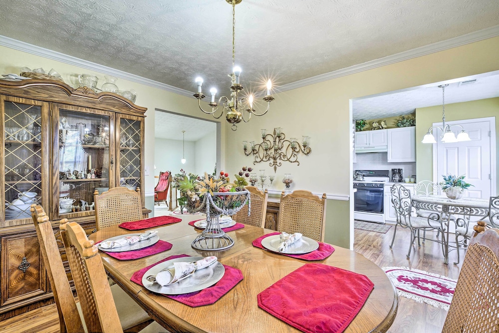 Atlanta Vacations - Classic Lithonia Home - Near Golf  Stone Mtn - Property Image 3